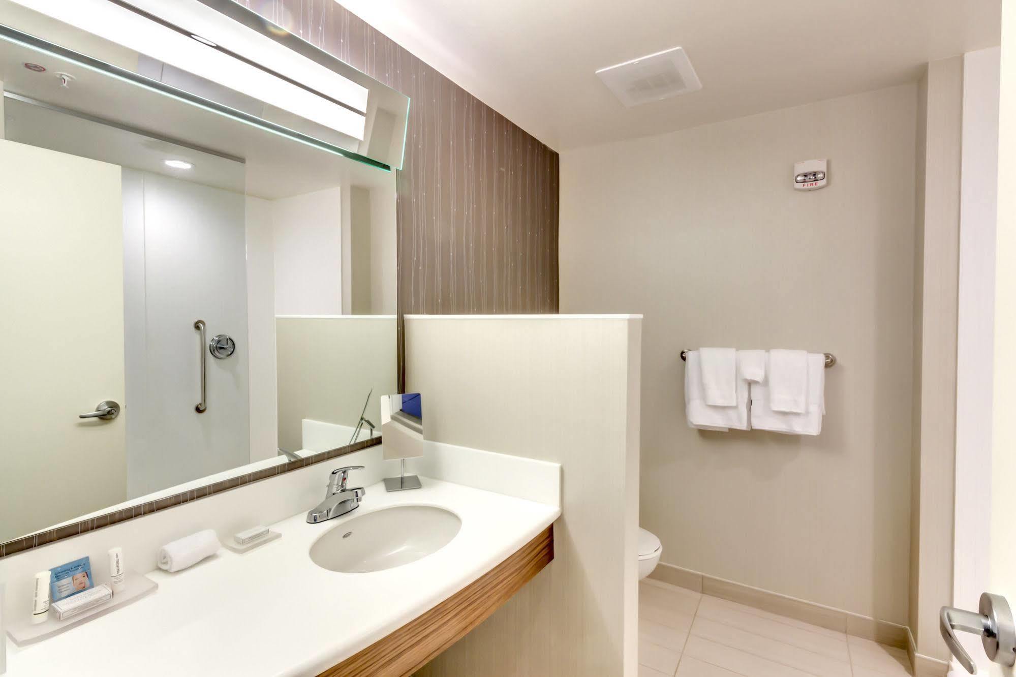 Courtyard By Marriott St. Petersburg Clearwater/Madeira Beach Exterior foto